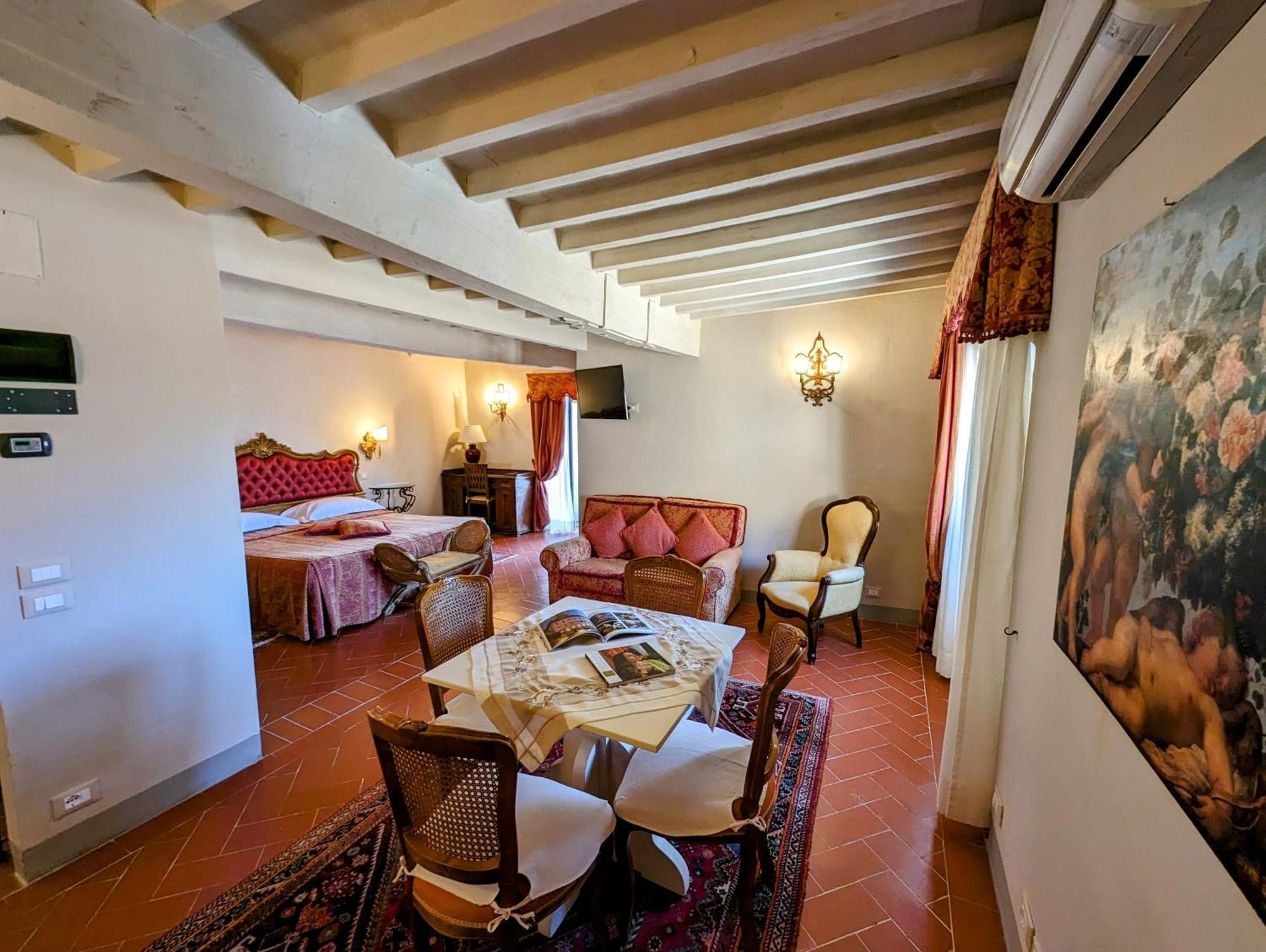 Hotel San Michele